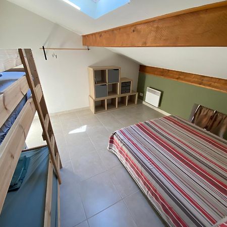 Appartement Climatise Au Pied Du Mont Ventoux Malemort-du-Comtat 外观 照片